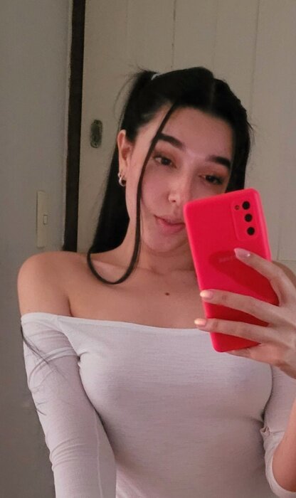 Woodgiselle (@woodgiselle), OnlyFans creator