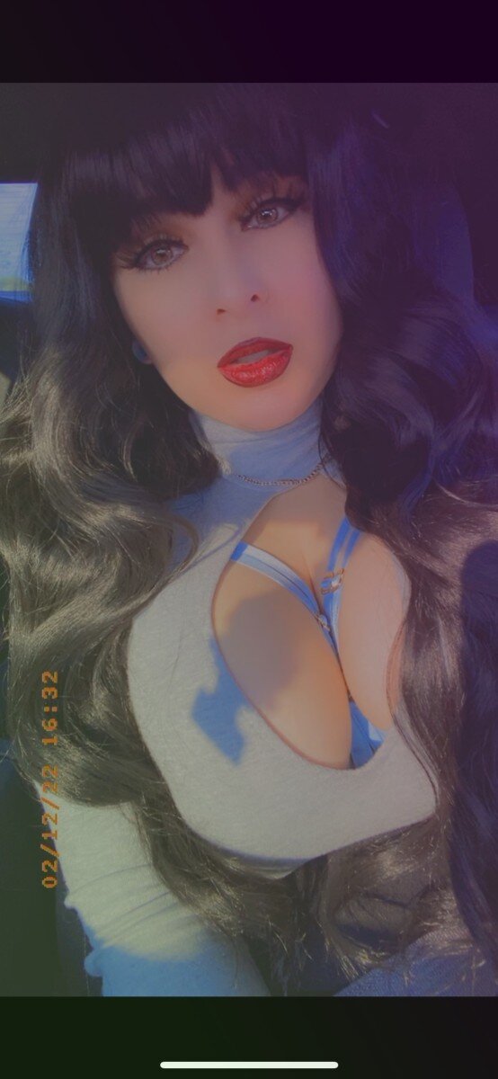 Xemmababyx (@x_emma_baby_x), OnlyFans creator
