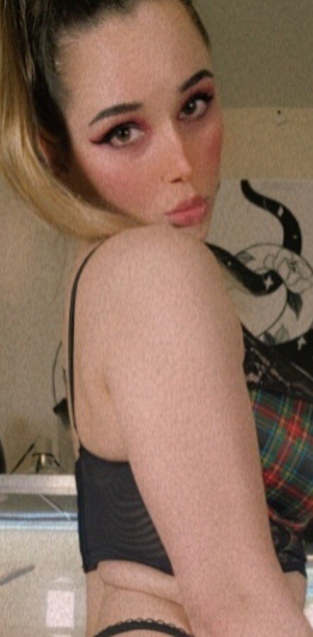 allikat (@xalli_katx), OnlyFans creator