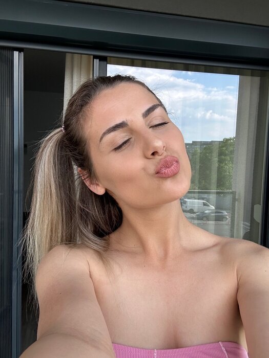 Xbabyanne01 (@xbabyanne01), OnlyFans creator