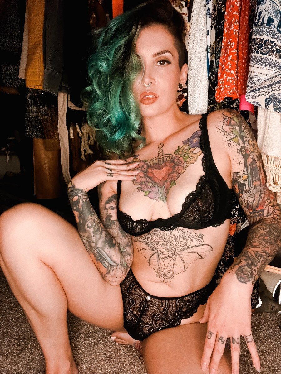 Xcalamityxjanex (@xcalamityxjanex), OnlyFans creator