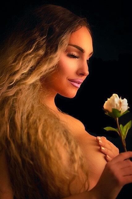 Xeliadoll (@xeliadoll), OnlyFans creator
