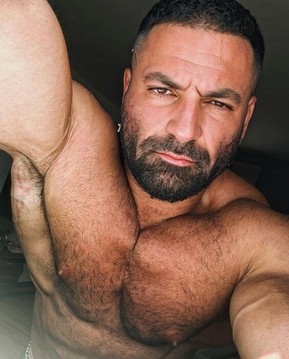 Xherosx (@xherosx), OnlyFans creator