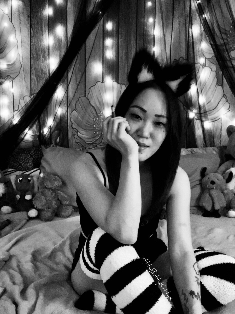 Xittybittykittyx (@xittybittykittyx), OnlyFans creator