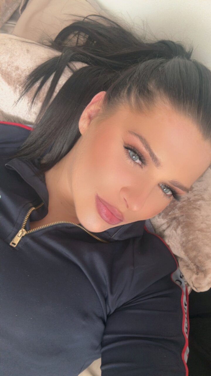 Xkrystalxxx (@xkrystalxxx), OnlyFans creator