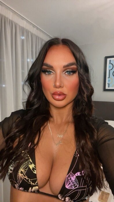 Xlucyjuicyx (@xlucyjuicyx), OnlyFans creator