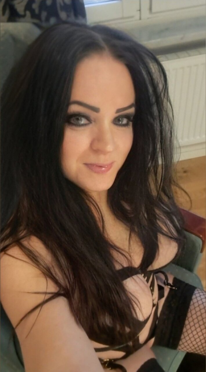 Xolaxfree (@xolaxfree), OnlyFans creator