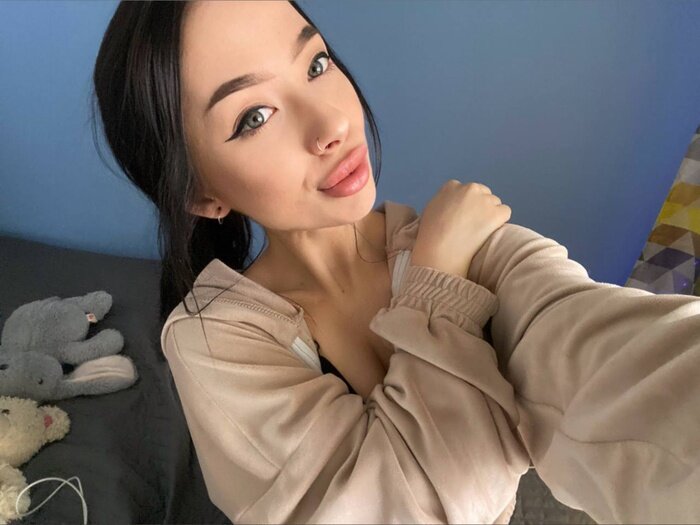Chloe (@xoxo_chloee), OnlyFans creator