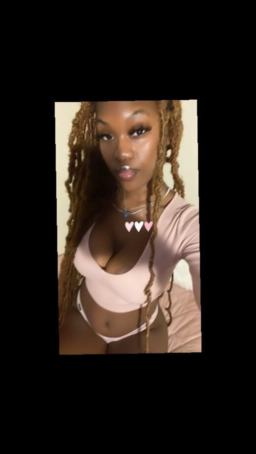 Xoxomelia (@xoxomelia), OnlyFans creator