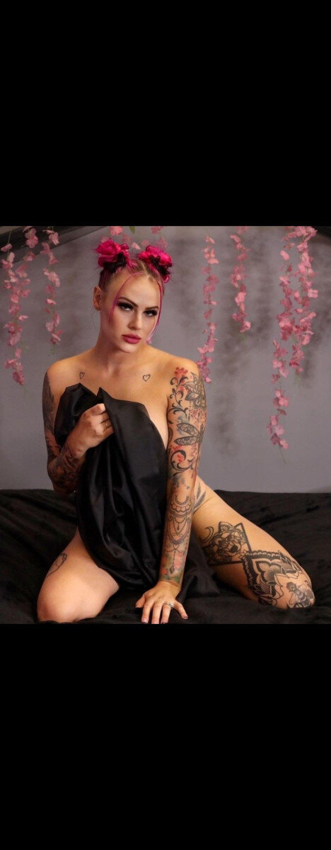 Xpaigeturnerx (@xpaigeturnerx), OnlyFans creator