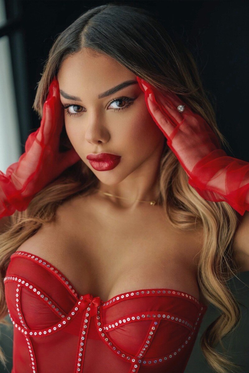 Xsaraafree (@xsaraa_free), OnlyFans creator