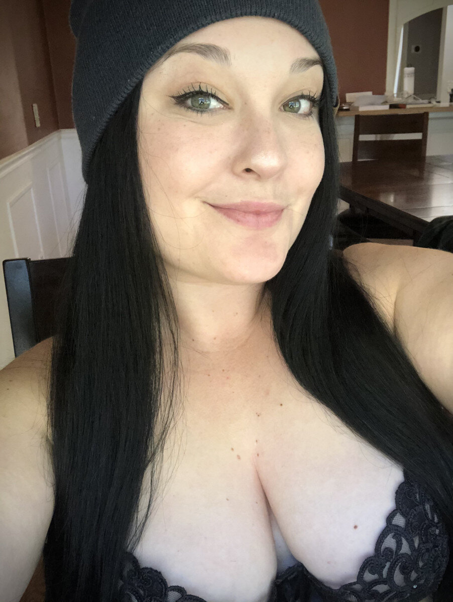 Xsarahx8 (@xsarahx8), OnlyFans creator