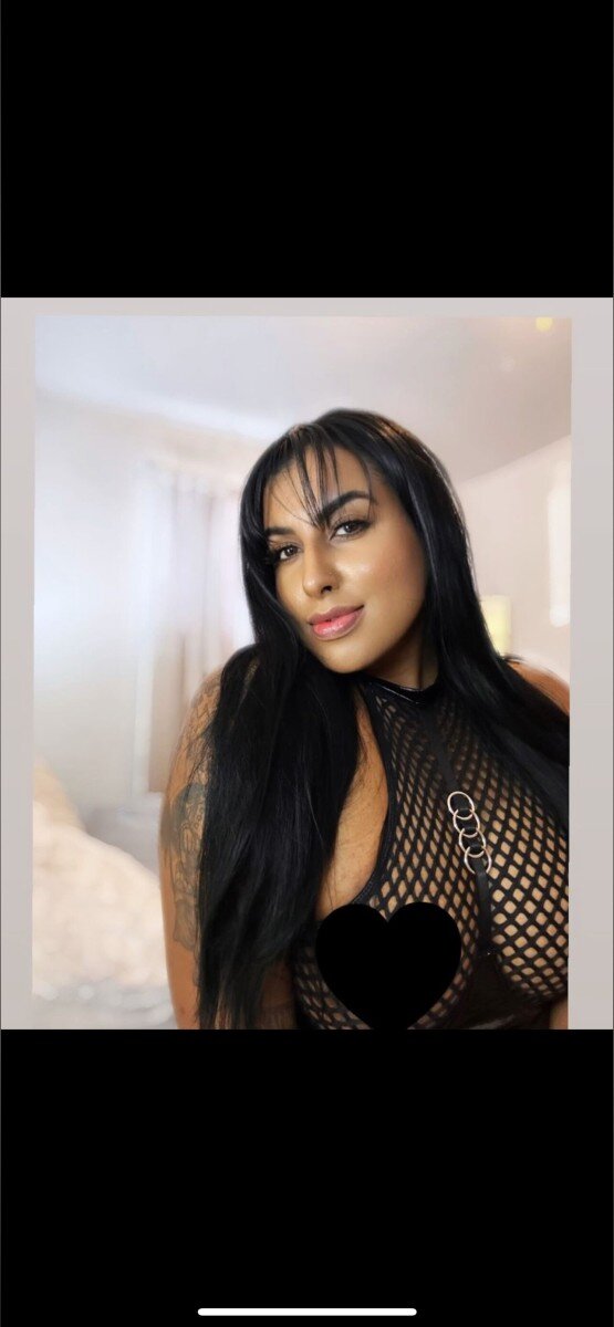 Xxpuertoricangoddess (@xxpuertoricangoddess), OnlyFans creator