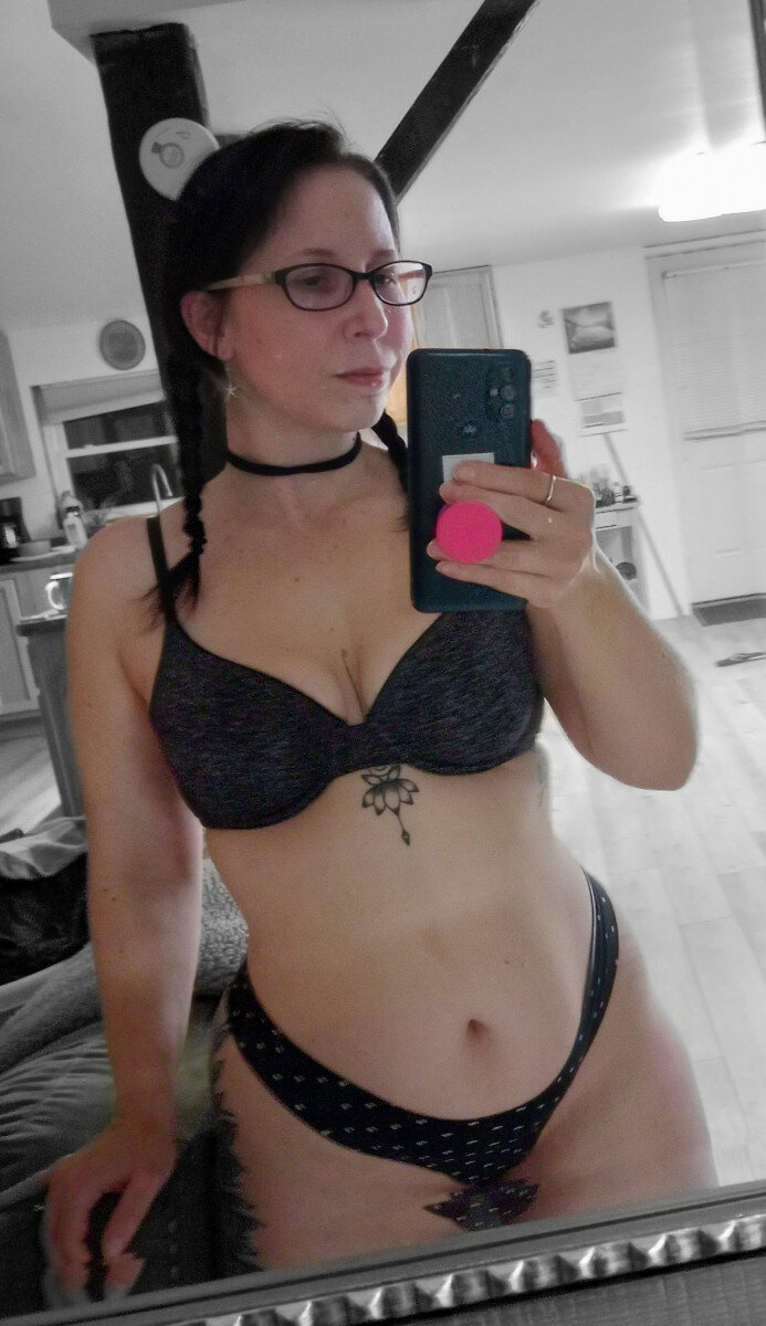 Xxshortncurvyxx (@xxshortncurvyxx), OnlyFans creator