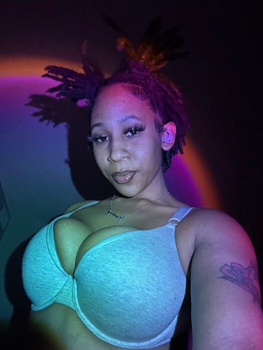 Xxxbyrdie (@xxxbyrdie), OnlyFans creator