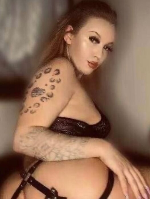 Xxxcicinextdoorxxx (@xxxcicinextdoorxxx), OnlyFans creator