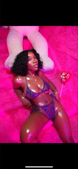 Yamifans (@yamifans), OnlyFans creator