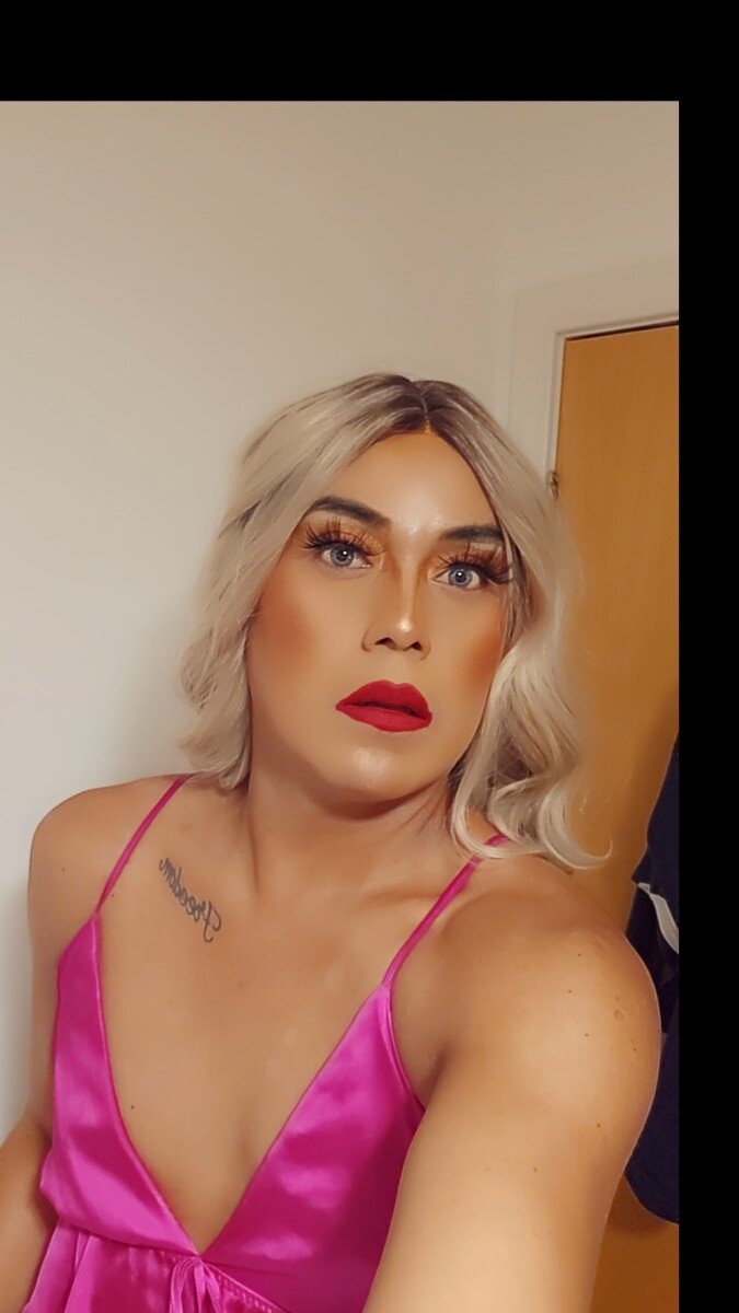 Yasmi28edin (@yasmi28edin), OnlyFans creator