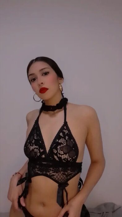 YAYIS (@yayiss22), OnlyFans creator