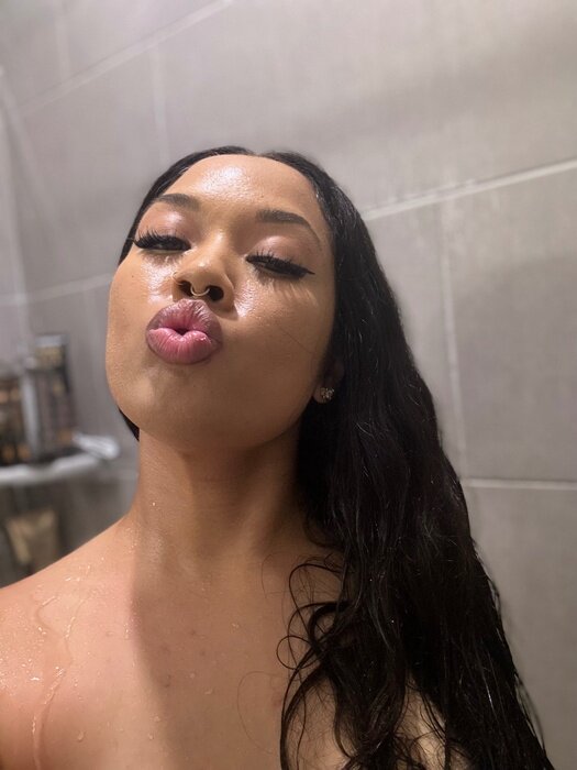 Ybabyxx (@ybabyxx), OnlyFans creator