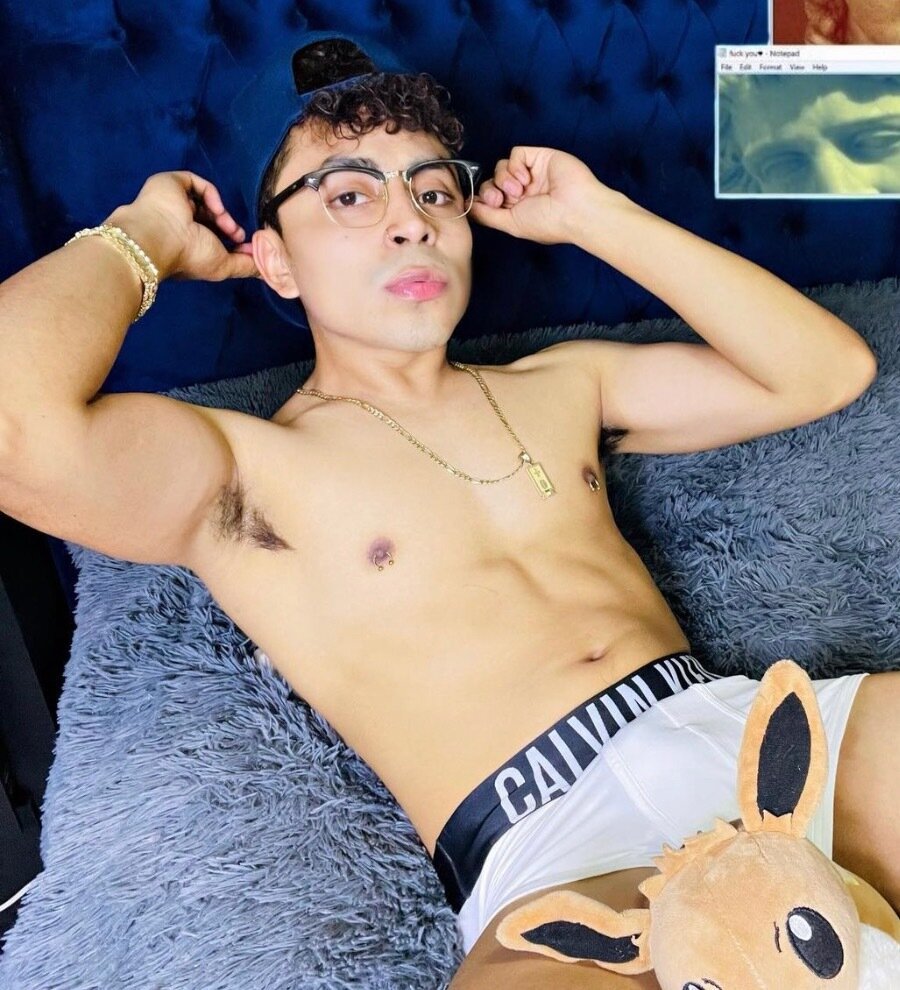 Yobi2324 (@yobi2324), OnlyFans creator
