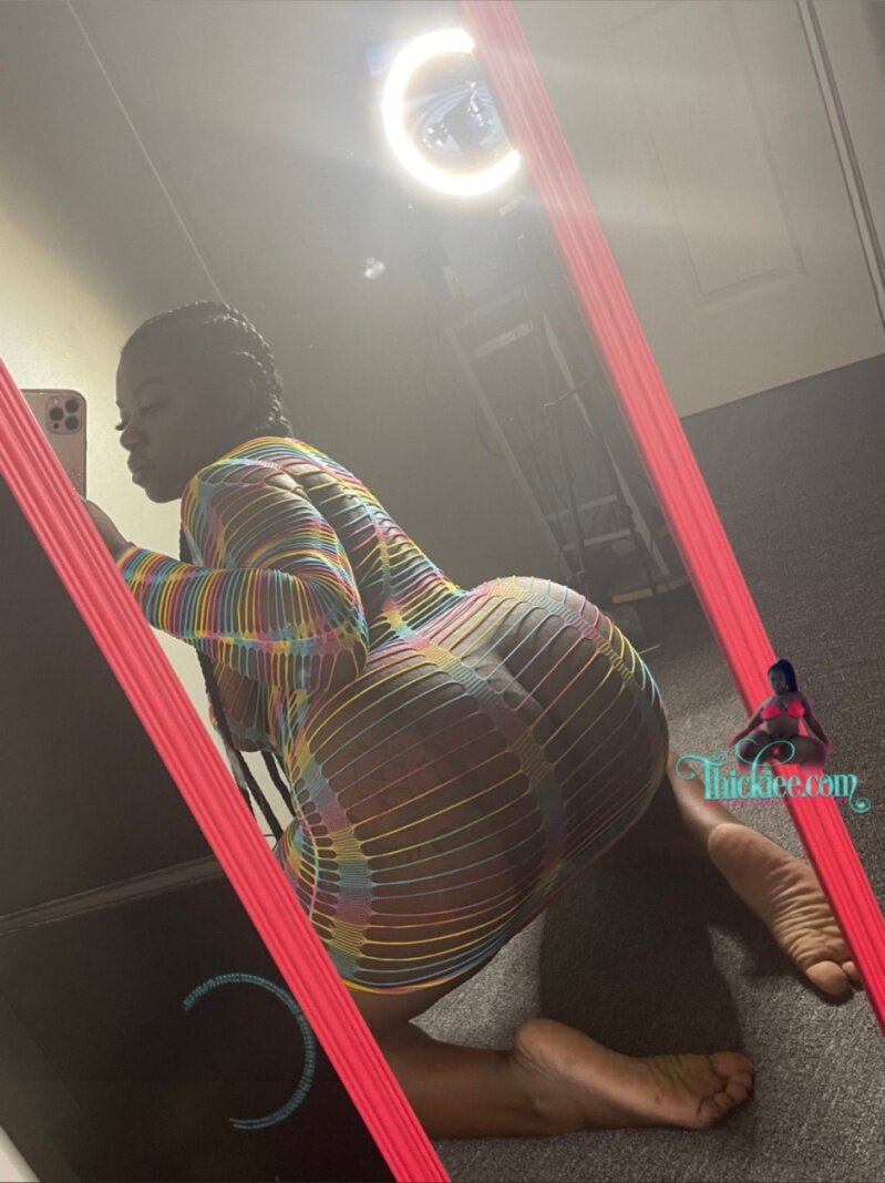 Yofavthickiee (@yofav_thickiee), OnlyFans creator