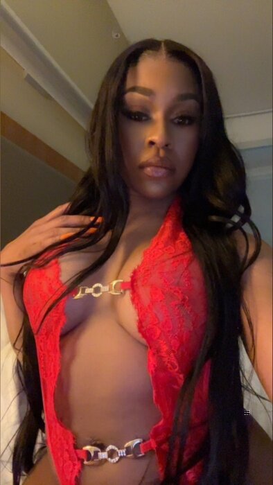 Yoshicakes (@yoshicakes), OnlyFans creator