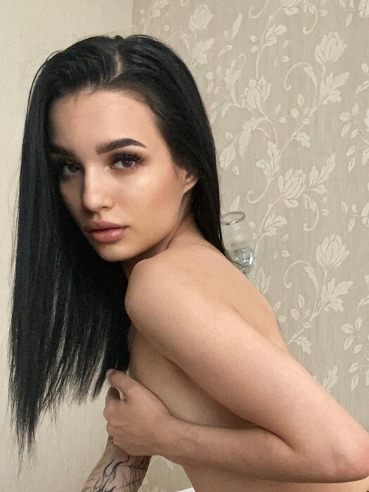 Isabella (@your_isabella), OnlyFans creator