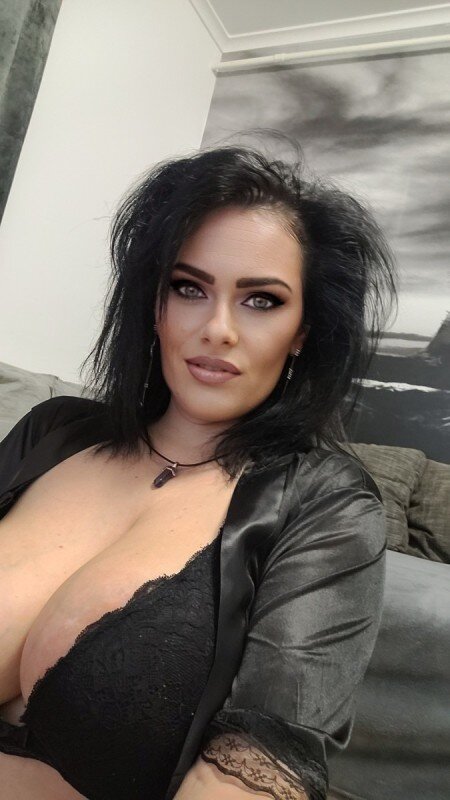 Andreea (@yourandreea), OnlyFans creator