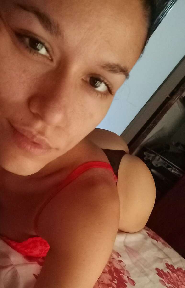 Yourcrazygirl21 (@yourcrazygirl21), OnlyFans creator