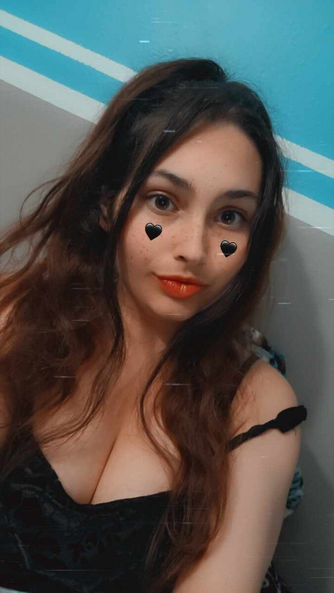 Yourdorkbabe (@yourdorkbabe), OnlyFans creator