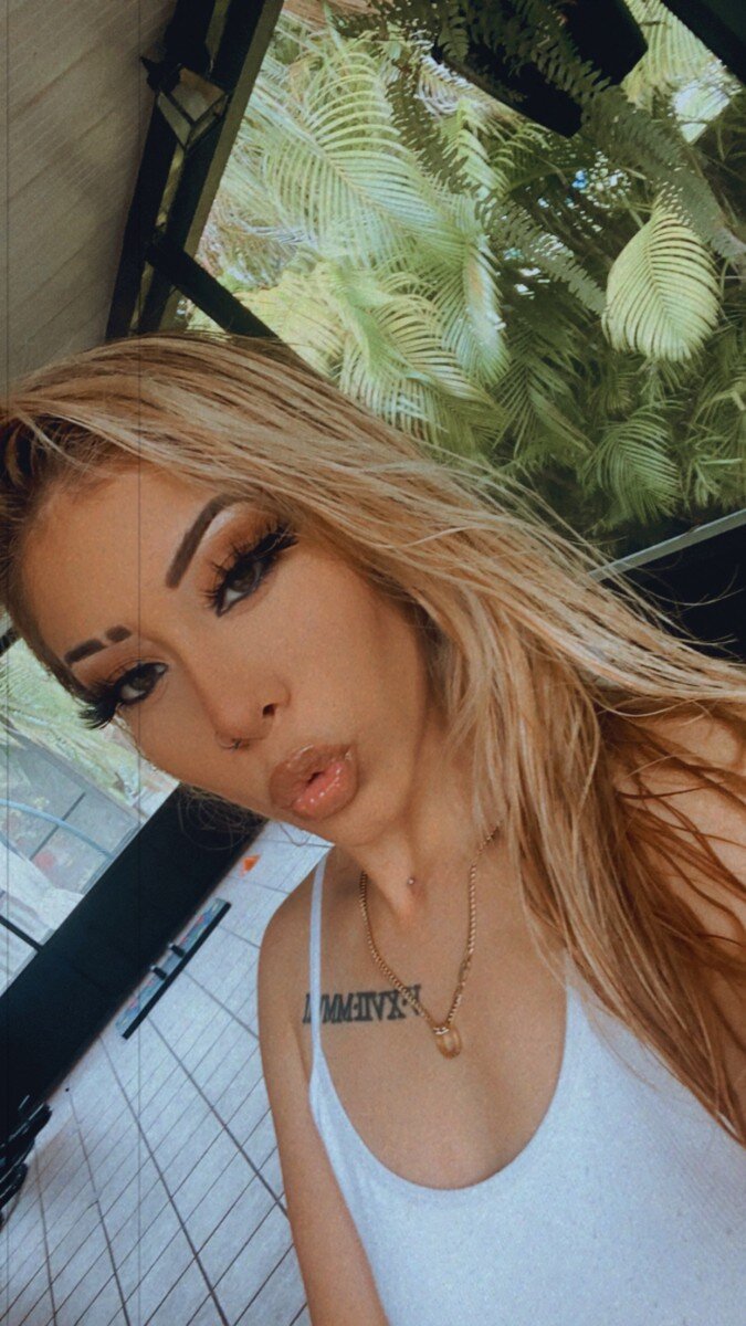 Yourfavoritesin (@yourfavoritesin), OnlyFans creator