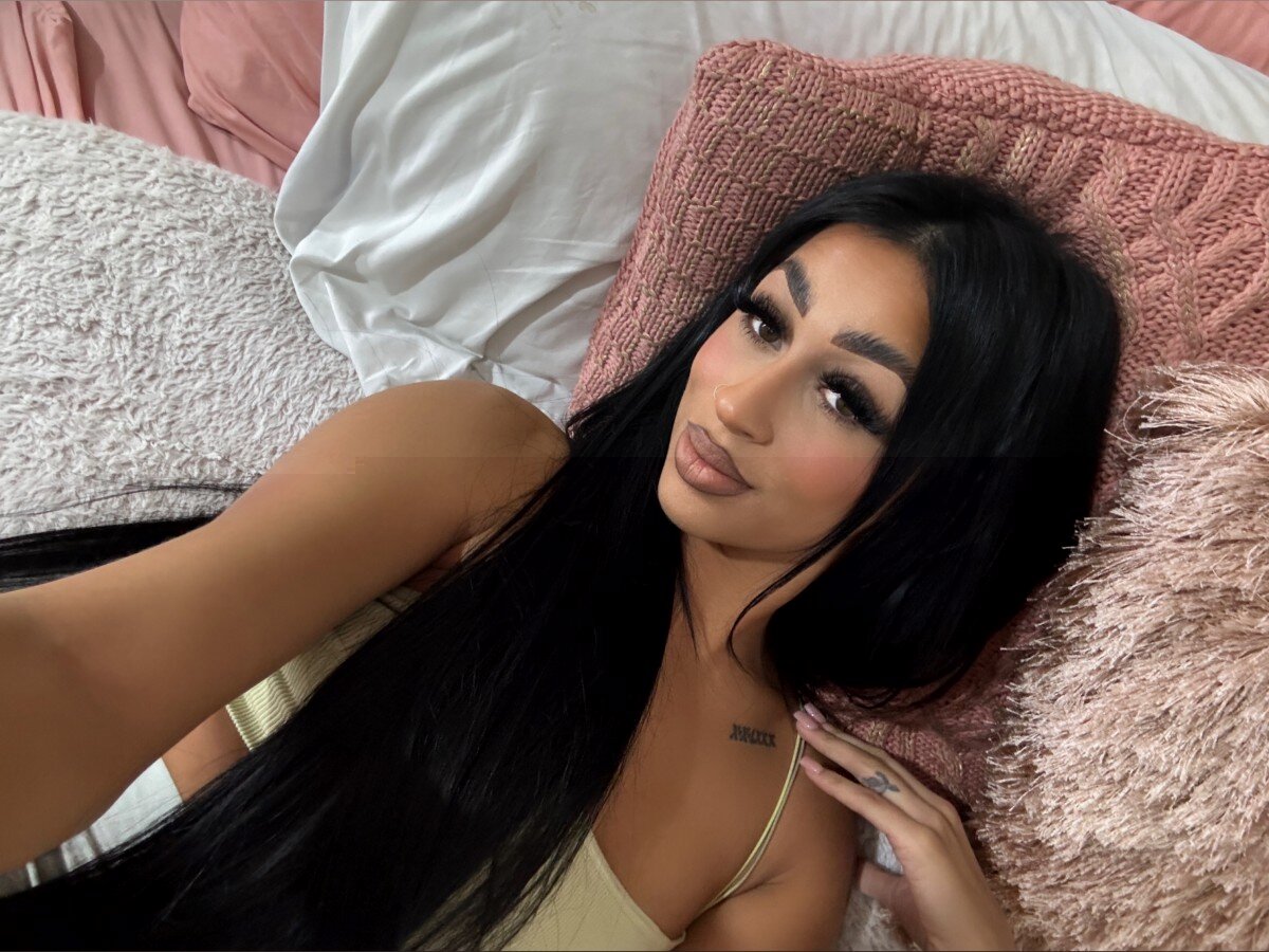Yourgirlsfavoritegirl (@yourgirlsfavoritegirl), OnlyFans creator