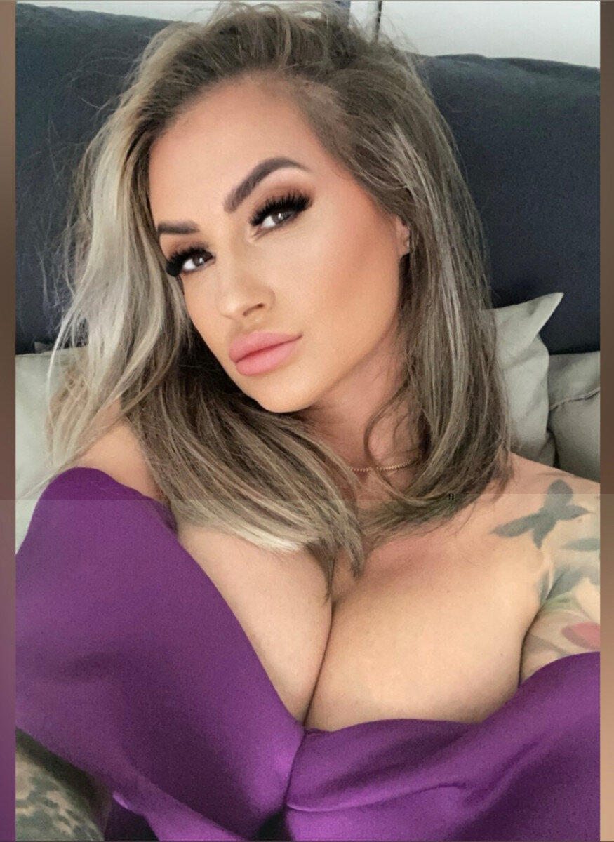 Yourkat (@yourkat), OnlyFans creator