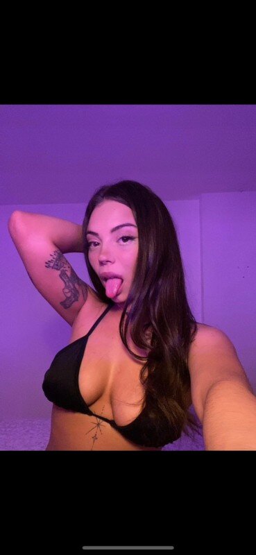 Yourkimmyyy (@yourkimmyyy), OnlyFans creator