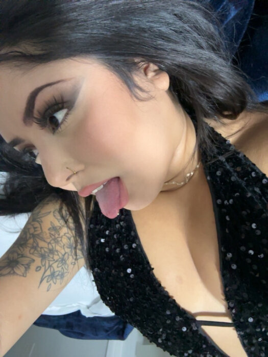 Yourlatinafantasyyy (@yourlatinafantasyyy), OnlyFans creator