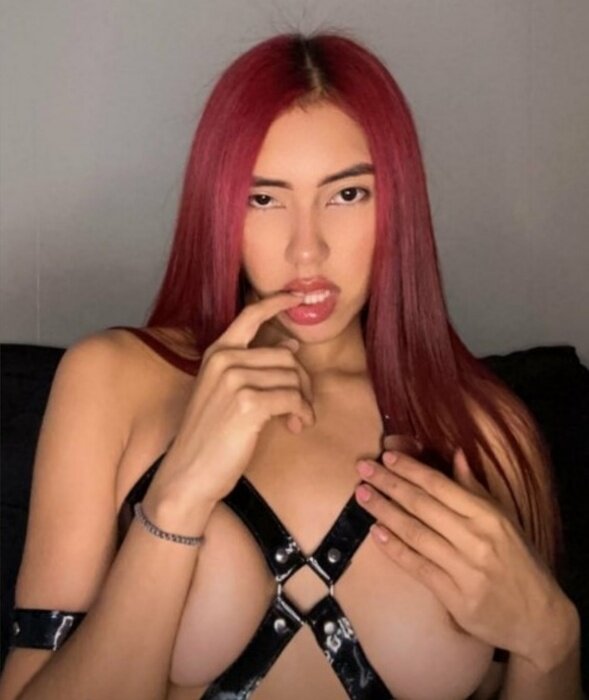 Yourlatinalexa (@yourlatinalexa), OnlyFans creator