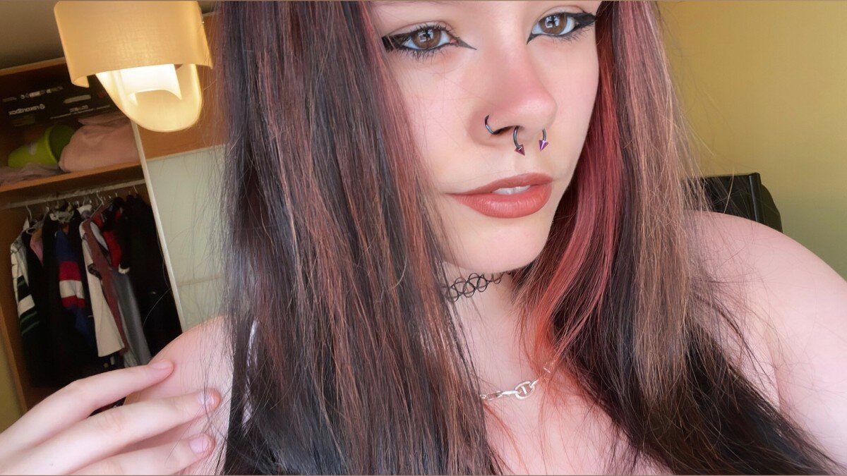 Yourlittlegoth (@yourlittlegoth), OnlyFans creator