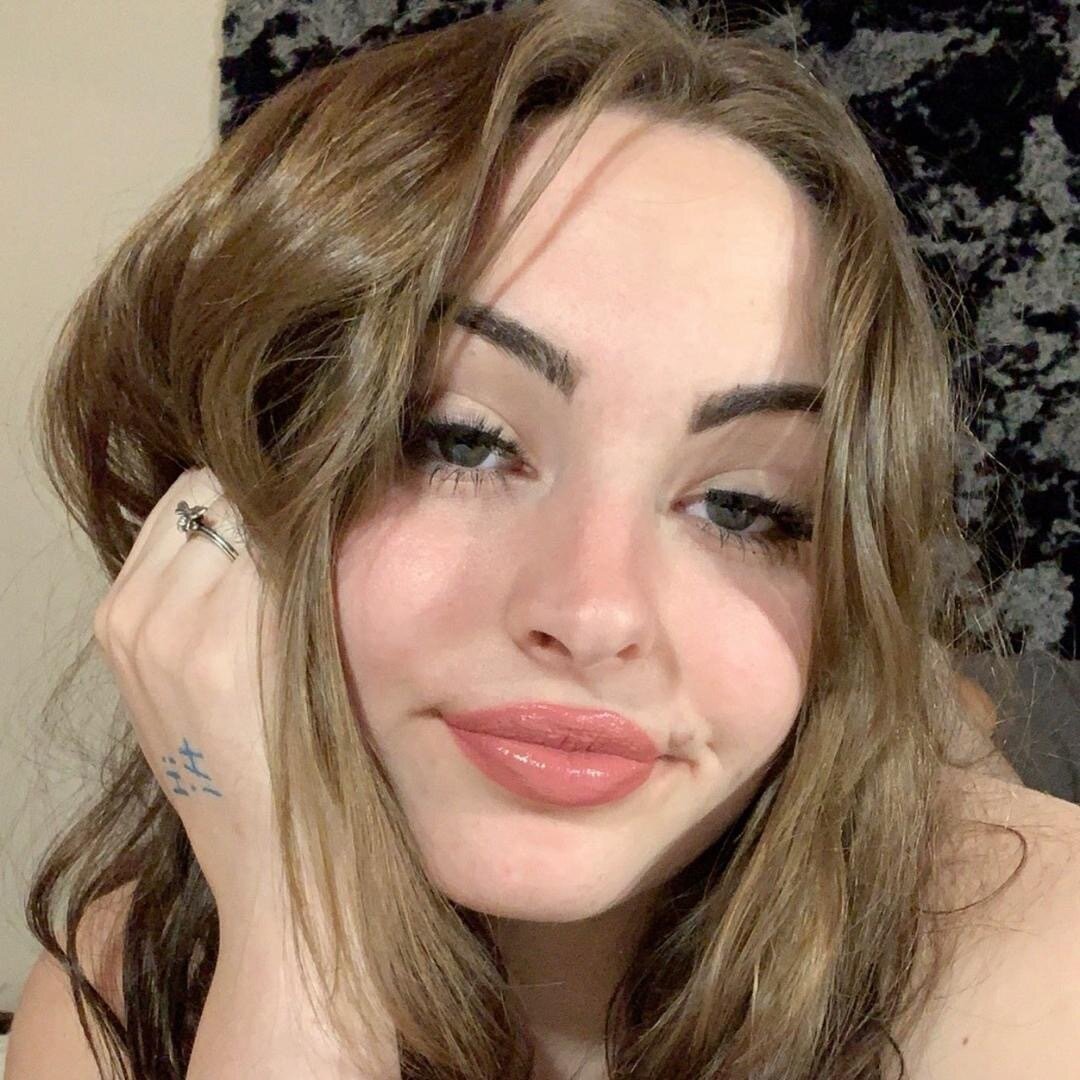 Jenna (@yourpuppygirl), OnlyFans creator