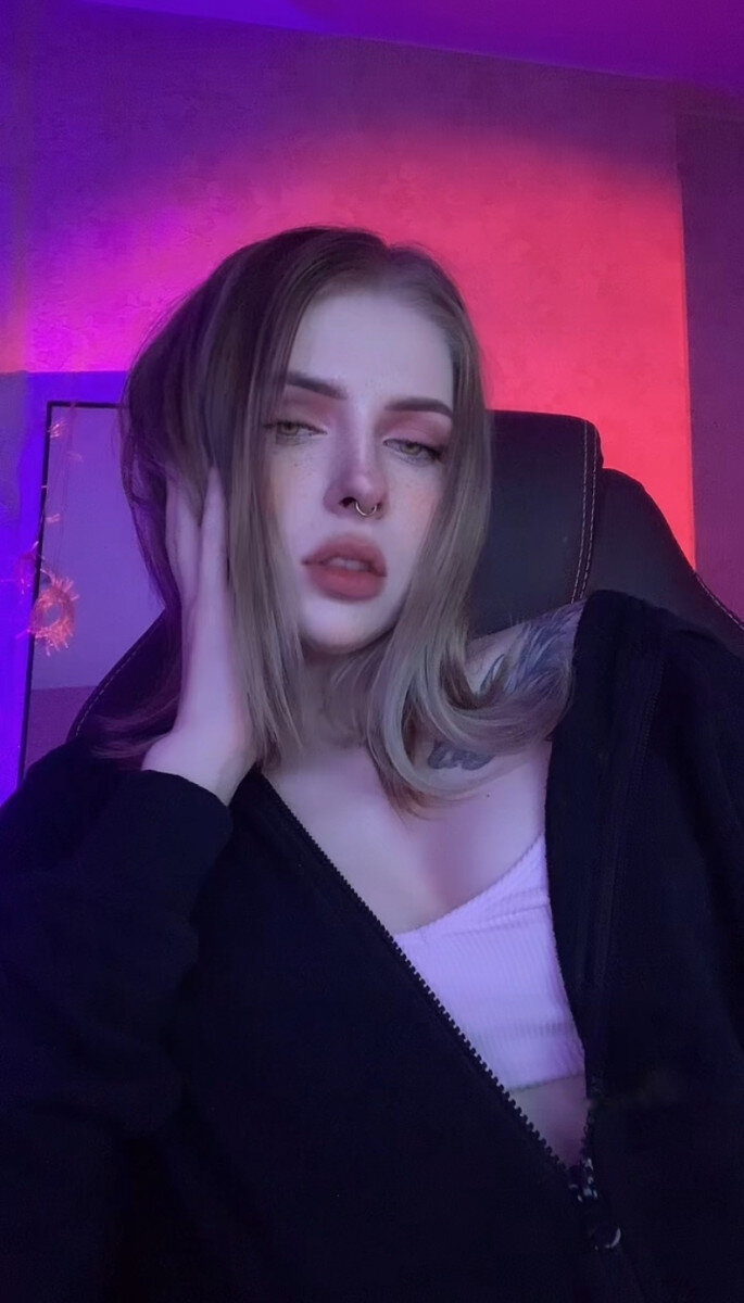 Yoursatanbaby (@yoursatanbaby), OnlyFans creator