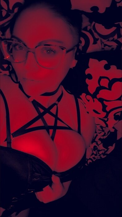 Yoursecretsong (@yoursecretsong), OnlyFans creator