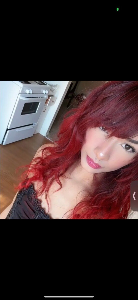 Yourtokengirl20 (@yourtokengirl2.0), OnlyFans creator
