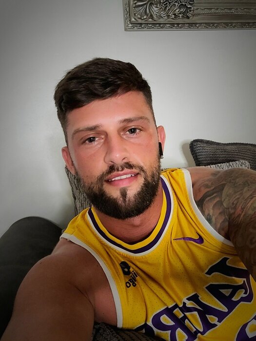 Youzername2 (@youzername2), OnlyFans creator