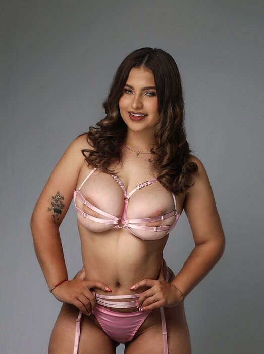 Yuliethvargas4 (@yuliethvargas4), OnlyFans creator