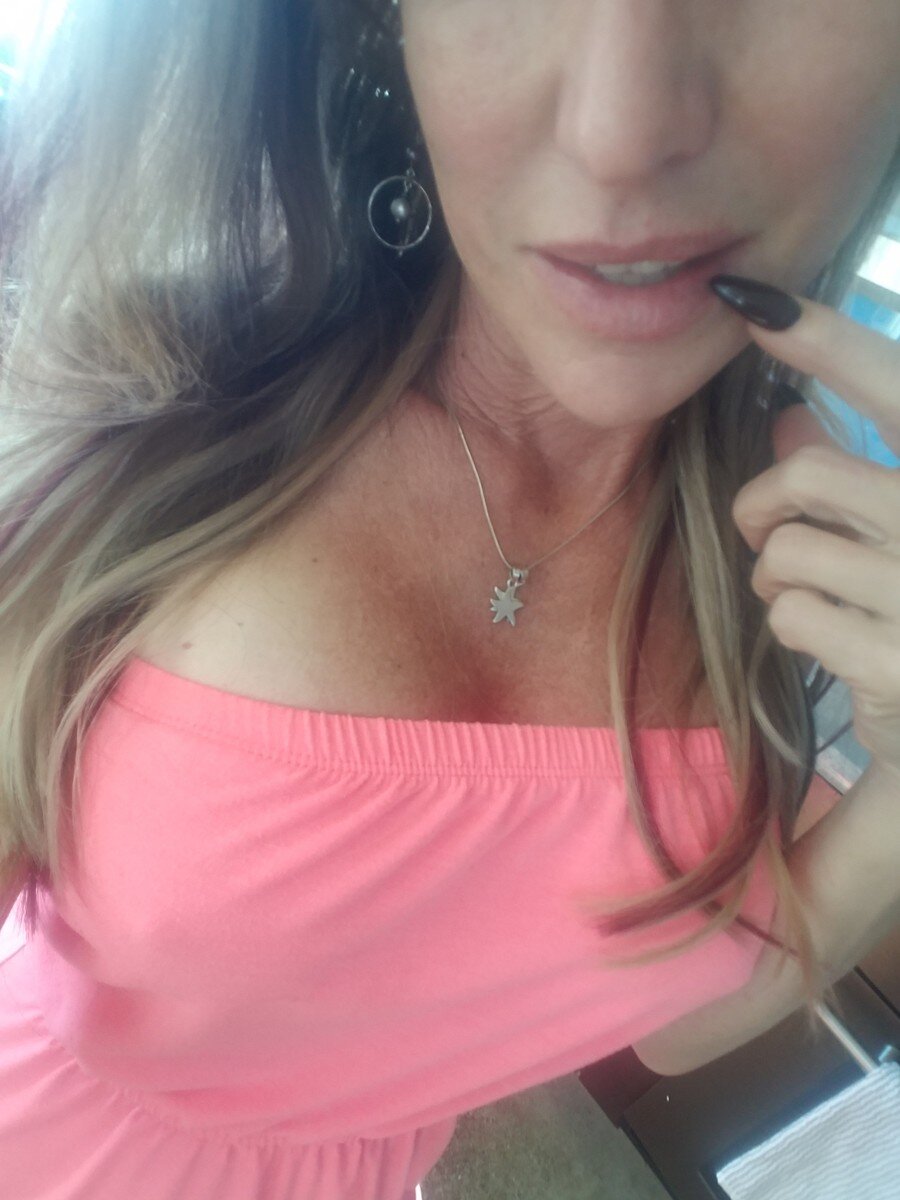 Yumijimmiasmrlover (@yumijimmiasmrlover), OnlyFans creator