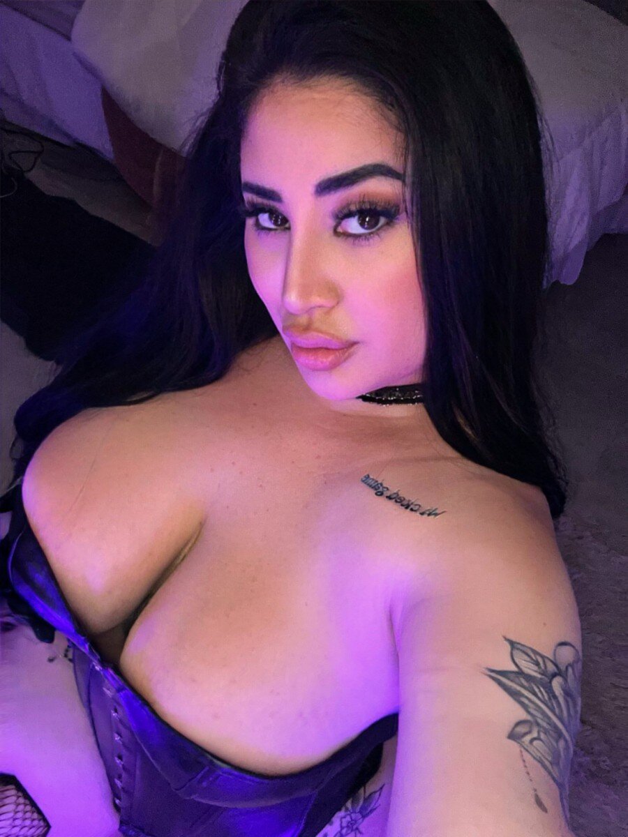 Yustine x (@yustine13), OnlyFans creator
