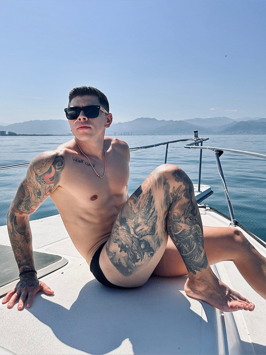 Zacgrey (@zacgrey), OnlyFans creator