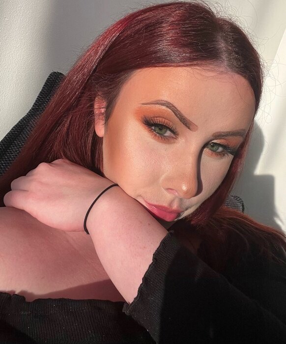 Zaraafree (@zaraafree), OnlyFans creator