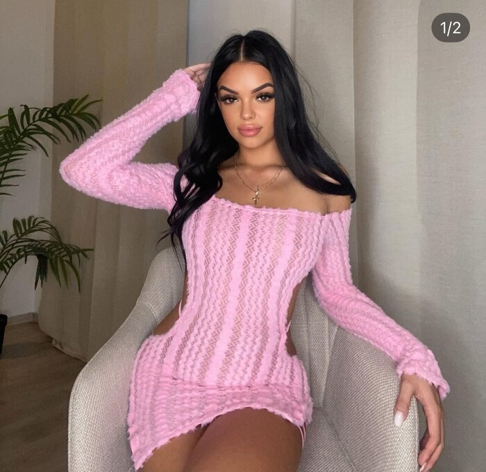 Zarina12 (@zarina_12), OnlyFans creator