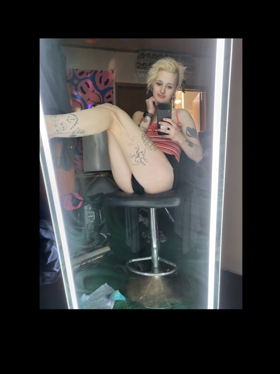 Zee (@zeemako420), OnlyFans creator